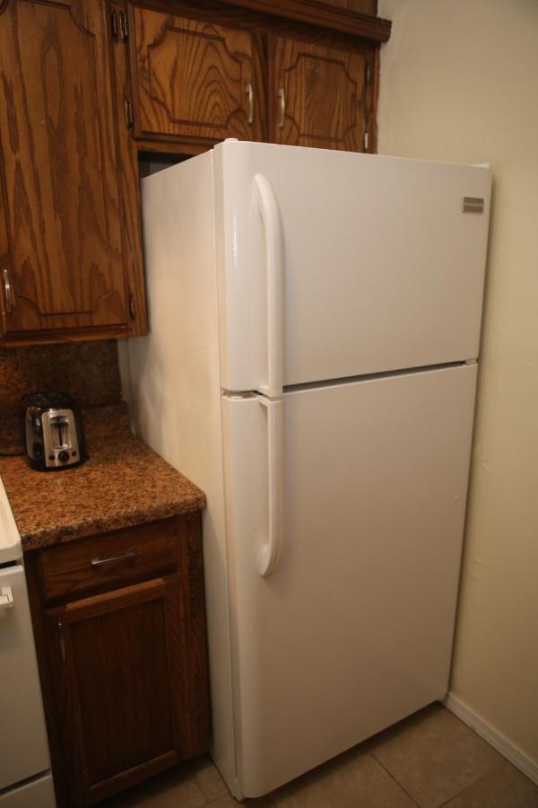 2 Bed/ 1 Bath Next To Ft. Sill Apartment ลอว์ตัน ภายนอก รูปภาพ